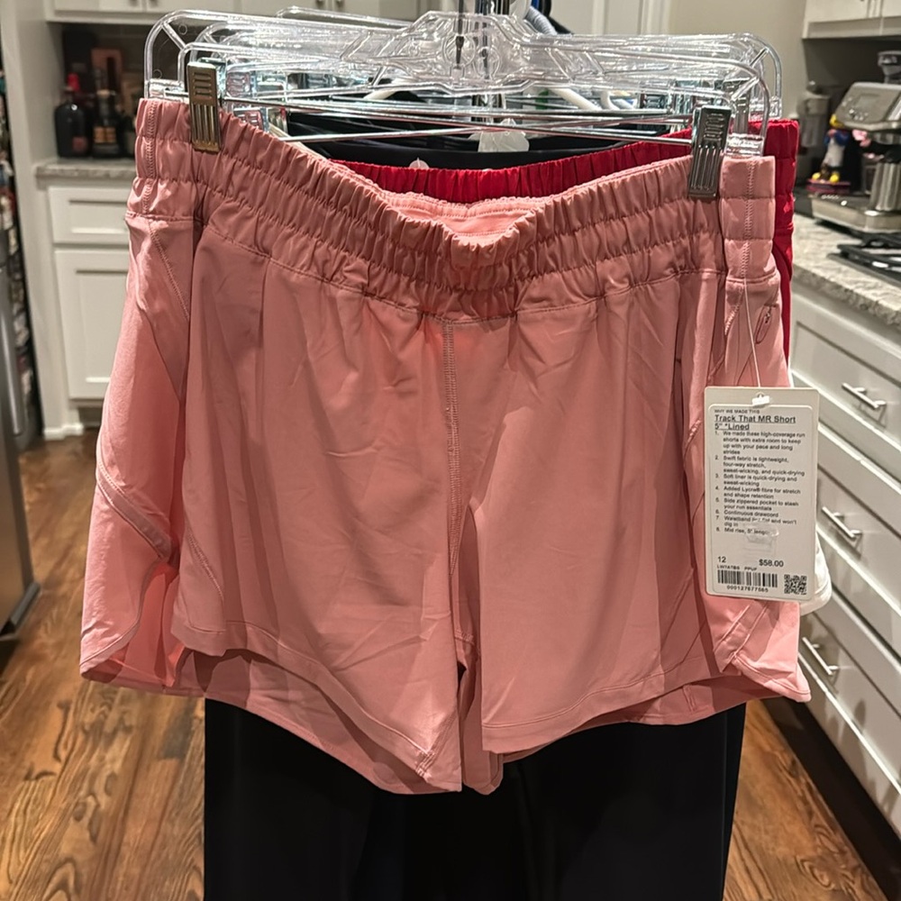 Women’s Limited Color Pale Peach Coral Lululemon Track That 5” Lined Short